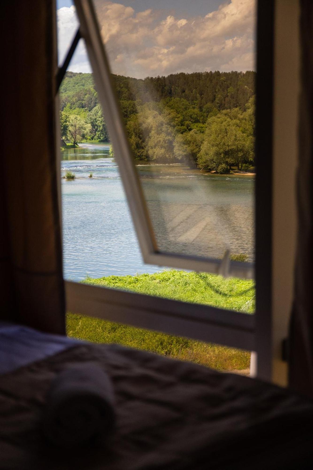 Motel New Sanatron Bosanski Novi Екстериор снимка