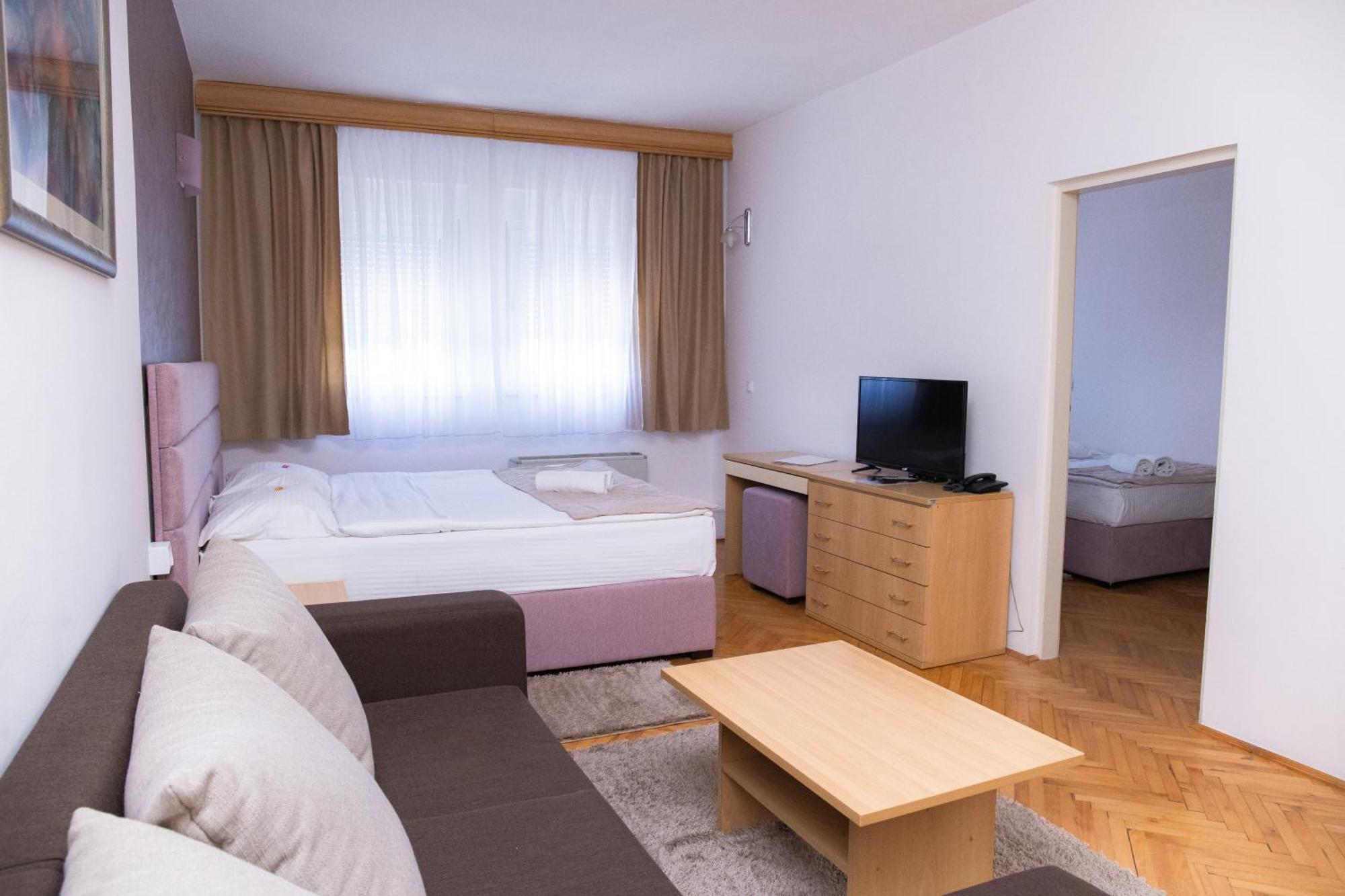 Motel New Sanatron Bosanski Novi Екстериор снимка