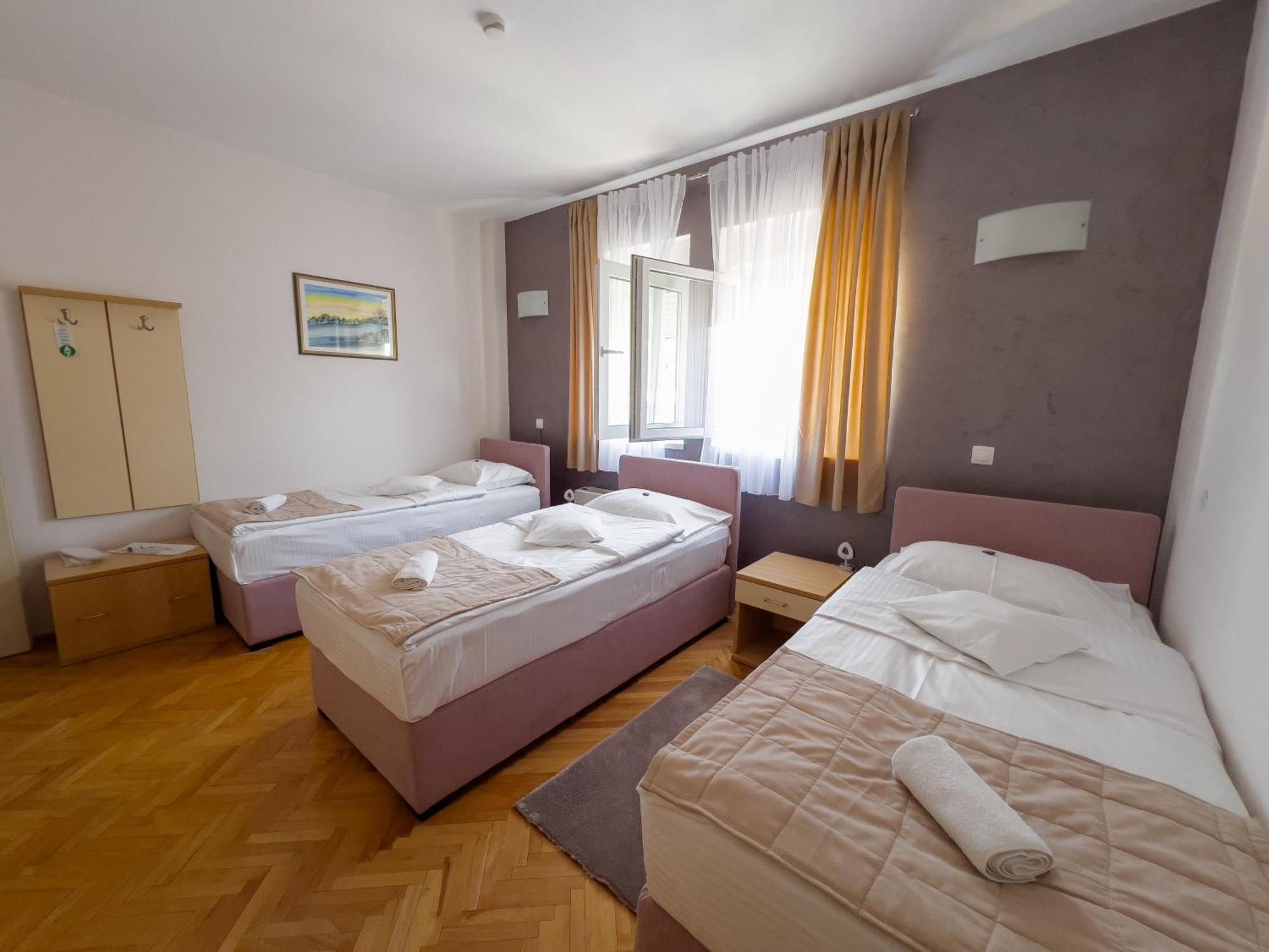 Motel New Sanatron Bosanski Novi Екстериор снимка