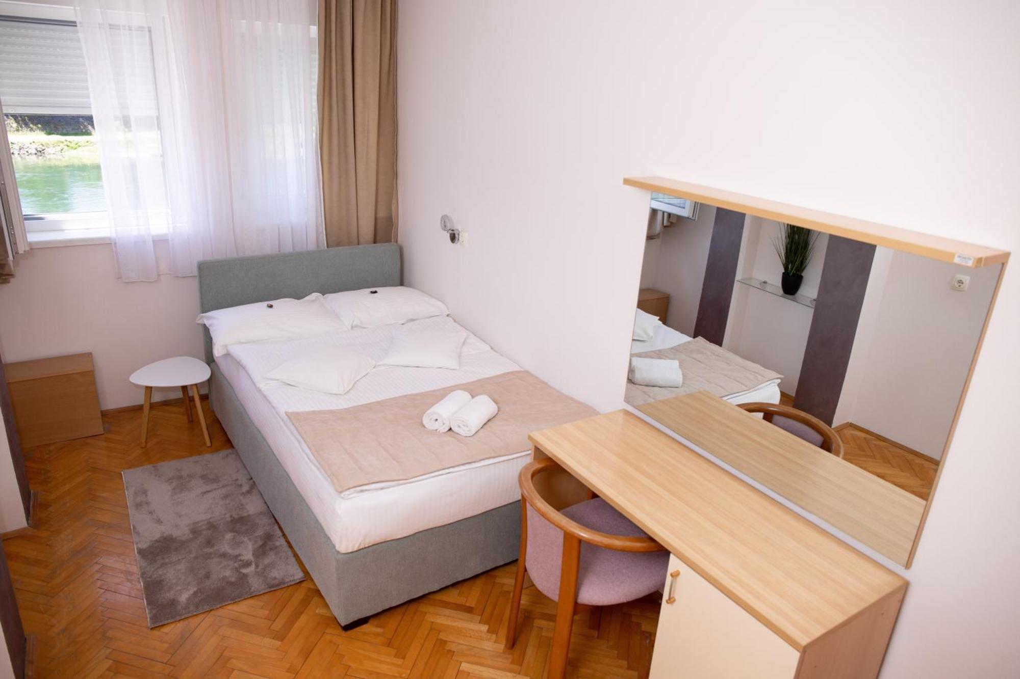 Motel New Sanatron Bosanski Novi Екстериор снимка