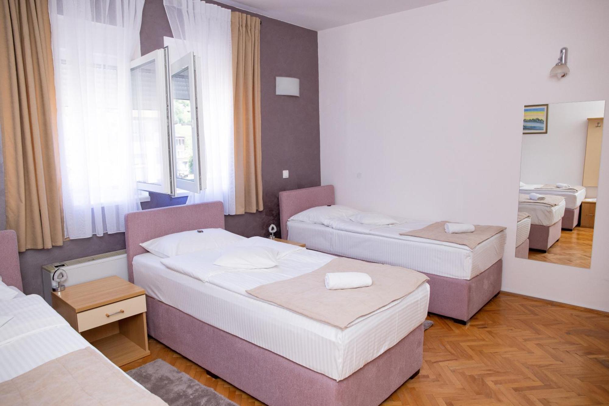 Motel New Sanatron Bosanski Novi Екстериор снимка