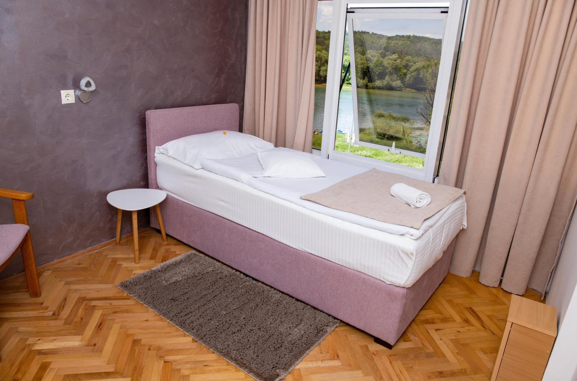 Motel New Sanatron Bosanski Novi Екстериор снимка