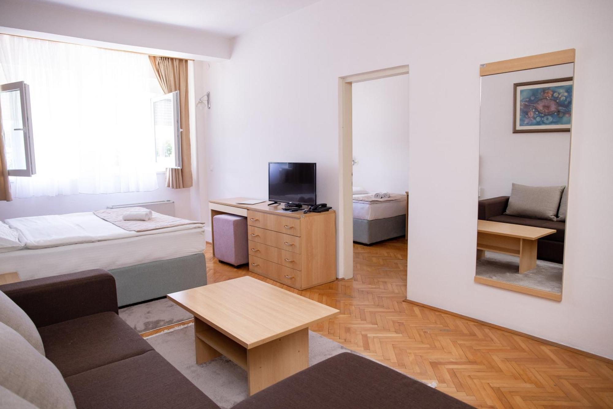 Motel New Sanatron Bosanski Novi Екстериор снимка