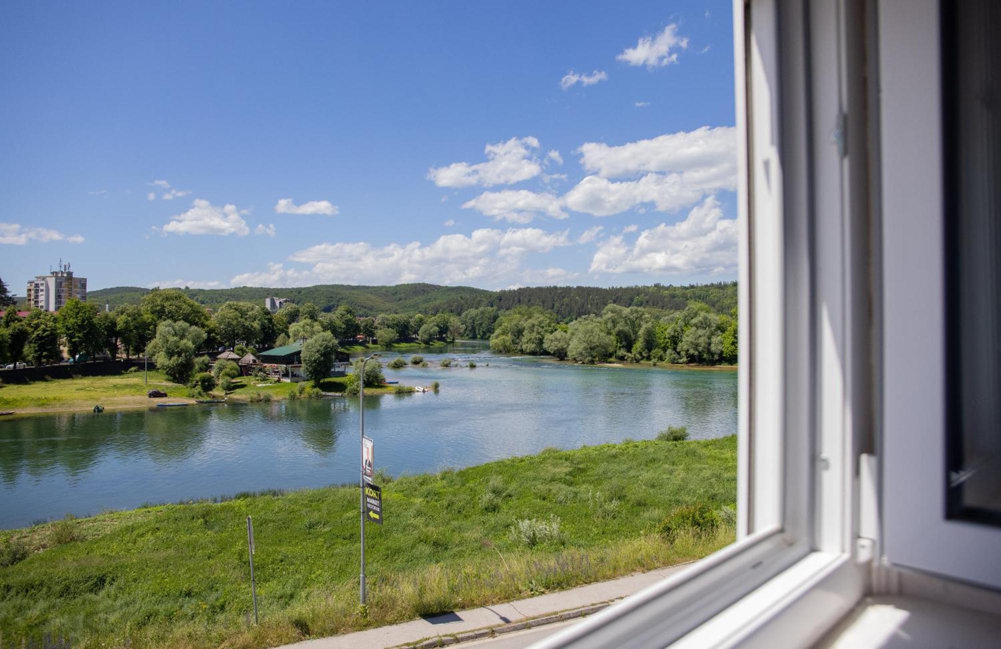 Motel New Sanatron Bosanski Novi Екстериор снимка