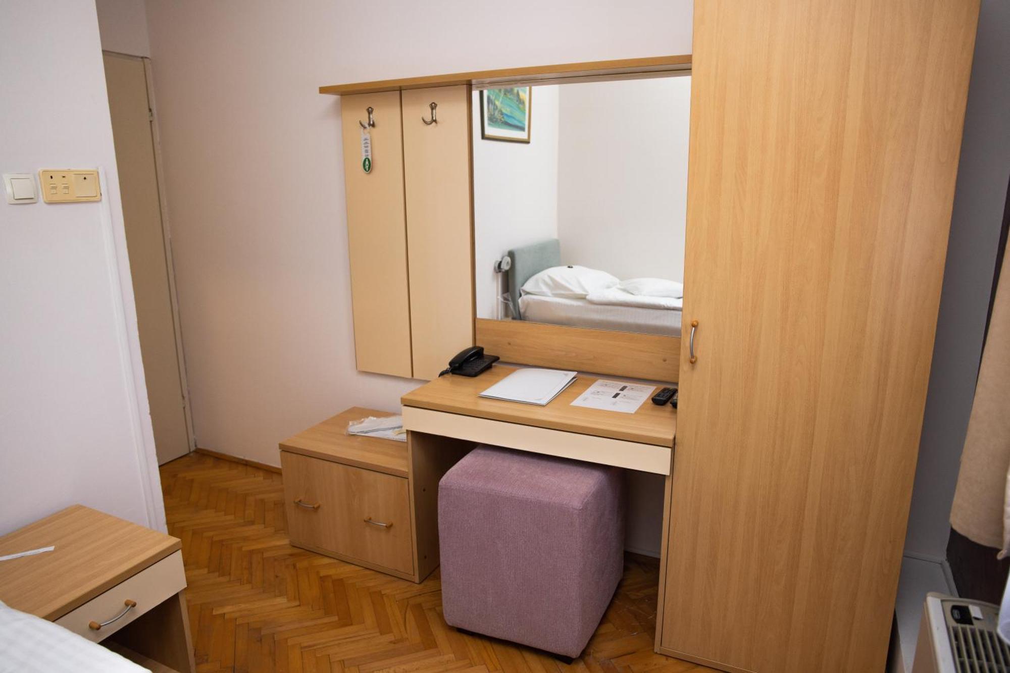 Motel New Sanatron Bosanski Novi Екстериор снимка